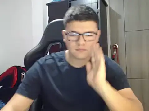 Plug Control online show from 03.07.25