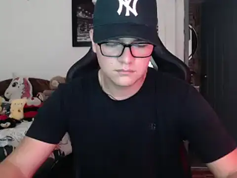 Plug Control online show from 03.18.25