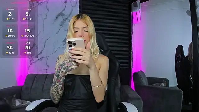 Courtney gonet online show from 02.04.26