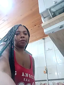 Snapshot of lia_mariana chatting on 11.11.25 lia mariana online show from 11.11.25