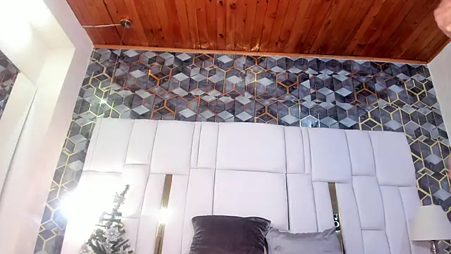 lia mariana online show from 12.22.25