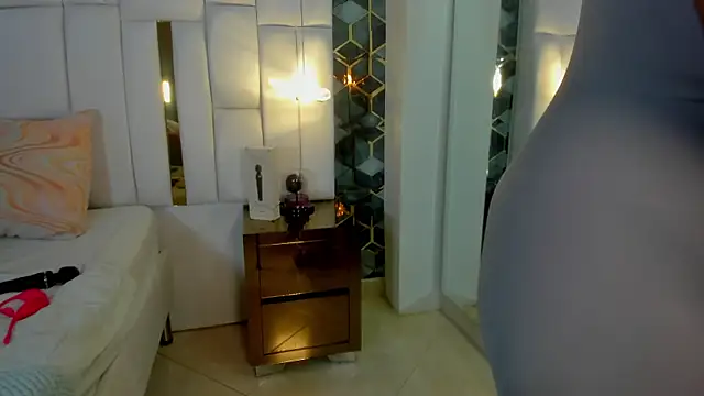 lia mariana online show from 02.21.26