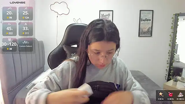 Amy joones online show from 01.08.25