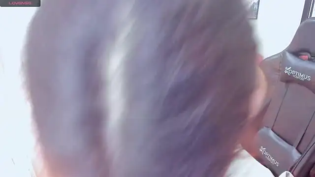 Snapshot of Amy_joones chatting on 11.05.25 Amy joones online show from 11.05.25