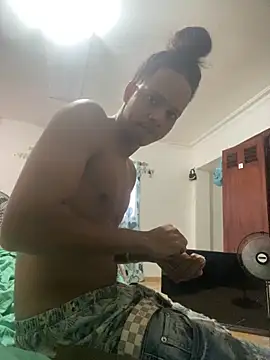 Snapshot of cupidoxxxyyyyh chatting on 11.23.25 cupidoxxxyyyyh online show from 11.23.25