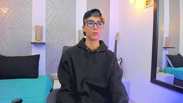 Nikolay Gregori online show from 12.25.24