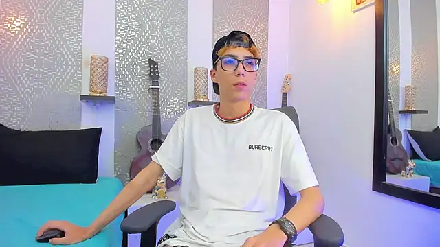 Nikolay Gregori online show from 12.25.24