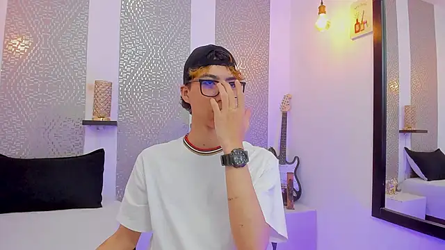 Nikolay Gregori online show from 01.05.25