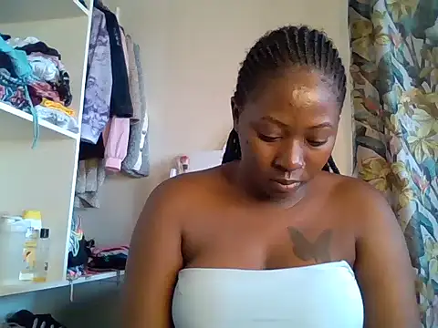 Snapshot of choco_dimples chatting on 01.25.25 choco dimples online show from 01.25.25