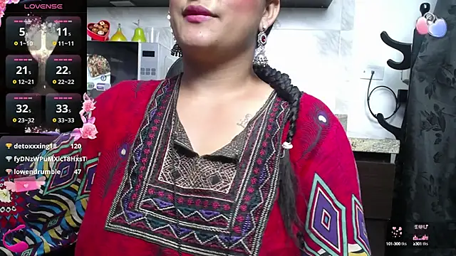 Snapshot of kalpanaaishaa chatting on 02.13.25 kalpanaaishaa online show from 02.13.25