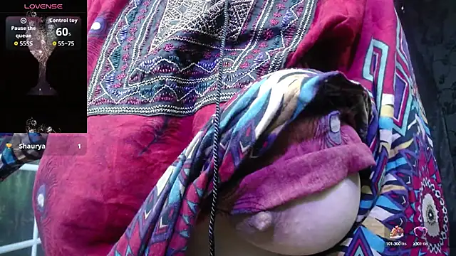 Snapshot of kalpanaaishaa chatting on 10.13.25 kalpanaaishaa online show from 10.13.25