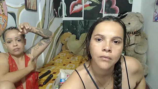 manzanahot9 online show from 11.20.25