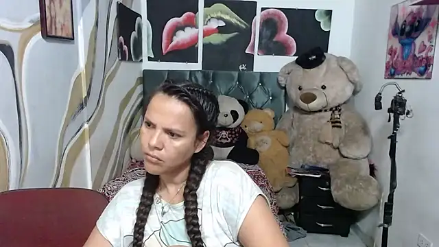 manzanahot9 online show from 04.18.26