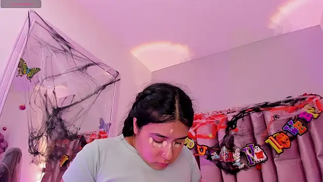 NikyBrookss online show from 10.29.25