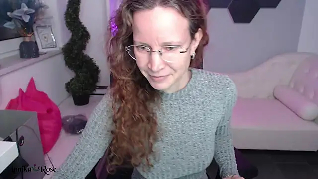 AnnikaRose online show from 02.15.25