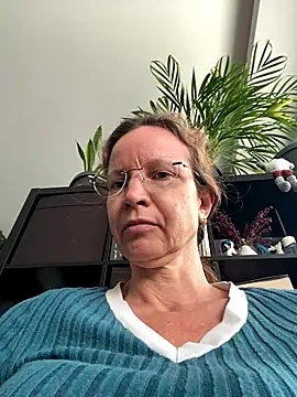 AnnikaRose online show from 09.24.25