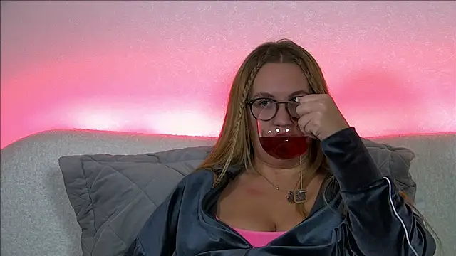 MariaNeumann online show from 01.22.25