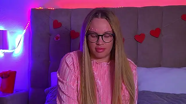 MariaNeumann online show from 02.14.25