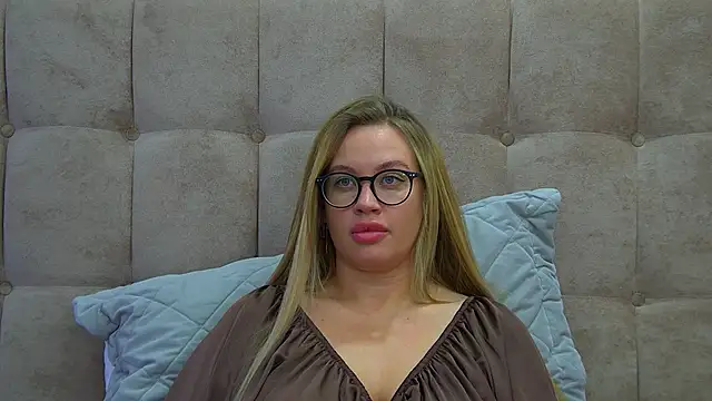 MariaNeumann online show from 02.18.25