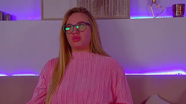 MariaNeumann online show from 03.16.25