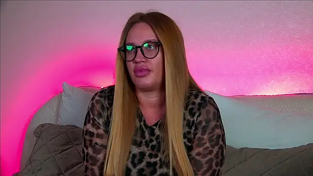 MariaNeumann online show from 03.19.25