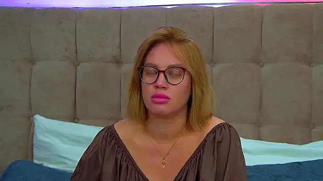 MariaNeumann online show from 09.13.25