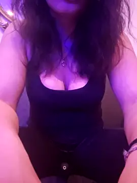 Snapshot of Kitty_Doll69 chatting on 02.08.25 Kitty Doll69 online show from 02.08.25