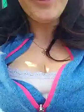 Snapshot of Kitty_Doll69 chatting on 02.21.25 Kitty Doll69 online show from 02.21.25