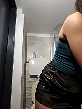 Snapshot of Kitty_Doll69 chatting on 03.21.25 Kitty Doll69 online show from 03.21.25