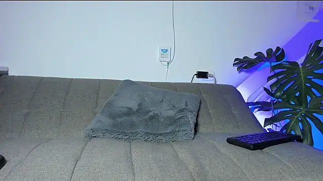 Snapshot of Christopher_Well chatting on 12.19.24 Christopher Well online show from 12.19.24