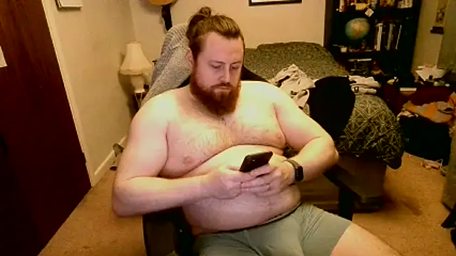 Snapshot of Hairy_Guy30 chatting on 03.20.26 Hairy Guy30 online show from 03.20.26