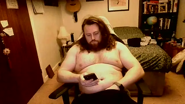 Snapshot of Hairy_Guy30 chatting on 04.28.26 Hairy Guy30 online show from 04.28.26