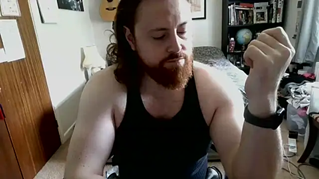 Snapshot of Hairy_Guy30 chatting on 07.14.26 Hairy Guy30 online show from 07.14.26