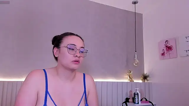 Snapshot of naughtylesbians__ chatting on 10.20.25 naughtylesbians online show from 10.20.25