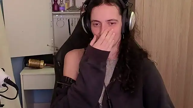 MemiKouki online show from 02.02.26