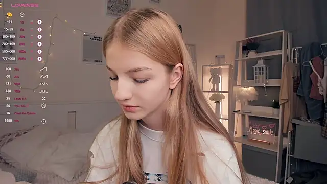 Snapshot of YuNabif chatting on 01.25.25 YuNabif online show from 01.25.25