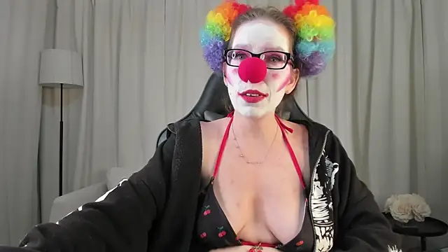 Snapshot of SaraDesirexo chatting on 02.25.26 SaraDesirexo online show from 02.25.26