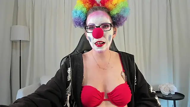 Snapshot of SaraDesirexo chatting on 02.27.26 SaraDesirexo online show from 02.27.26