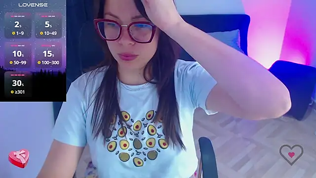 SharonR1 online show from 04.10.26