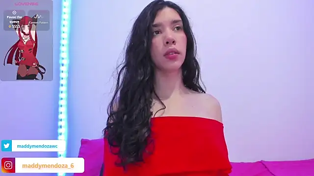 MaddyMendozaxx online show from 11.22.25