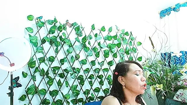 dannamomcerrat online show from 09.28.25