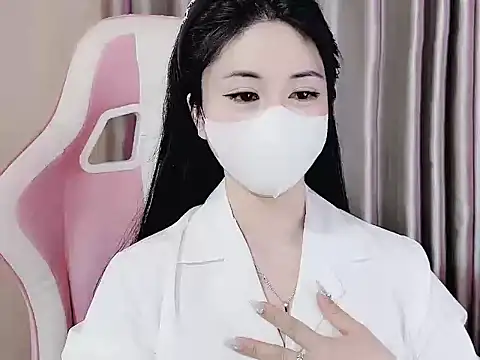 Snapshot of _Lygn__ chatting on 02.23.25 Lygn online show from 02.23.25