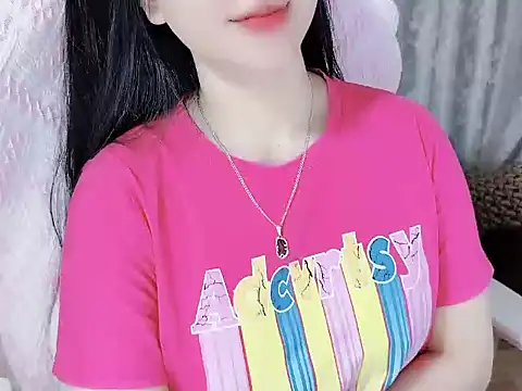 Snapshot of _Lygn__ chatting on 10.16.25 Lygn online show from 10.16.25