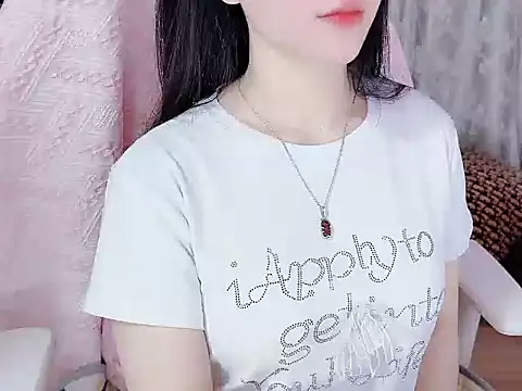 Snapshot of _Lygn__ chatting on 10.29.25 Lygn online show from 10.29.25