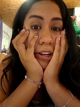 Snapshot of KasiaVenus_ chatting on 10.18.25 KasiaVenus online show from 10.18.25