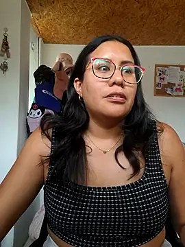 Snapshot of KasiaVenus_ chatting on 11.05.25 KasiaVenus online show from 11.05.25