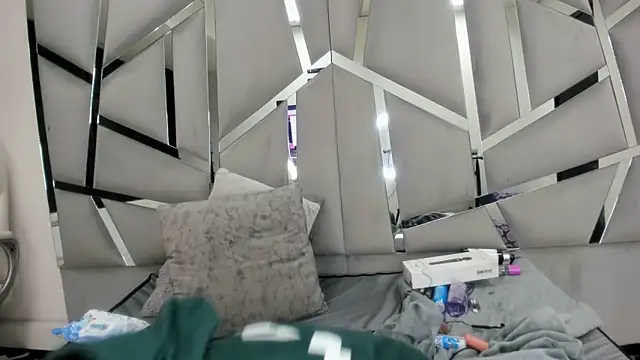 Catherinee69 x online show from 12.14.24