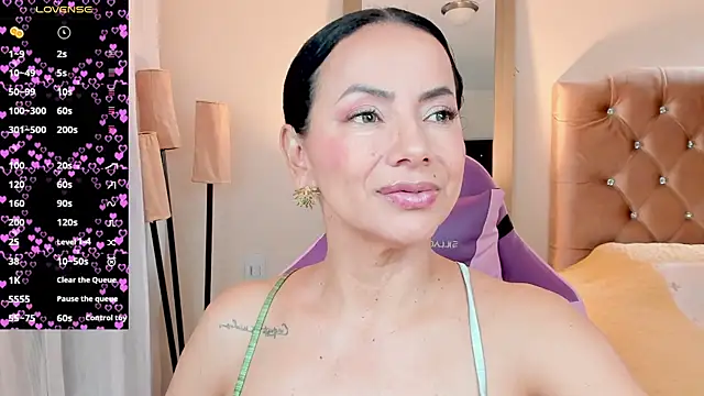 veronika naughty online show from 11.14.25