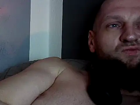 Snapshot of donhulio482 chatting on 02.28.25 donhulio482 online show from 02.28.25