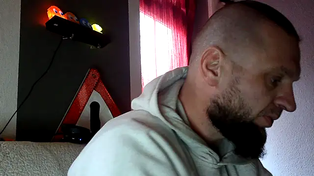 Snapshot of donhulio482 chatting on 03.01.25 donhulio482 online show from 03.01.25